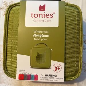 NWT Tonies Green Carrying Case for Kids